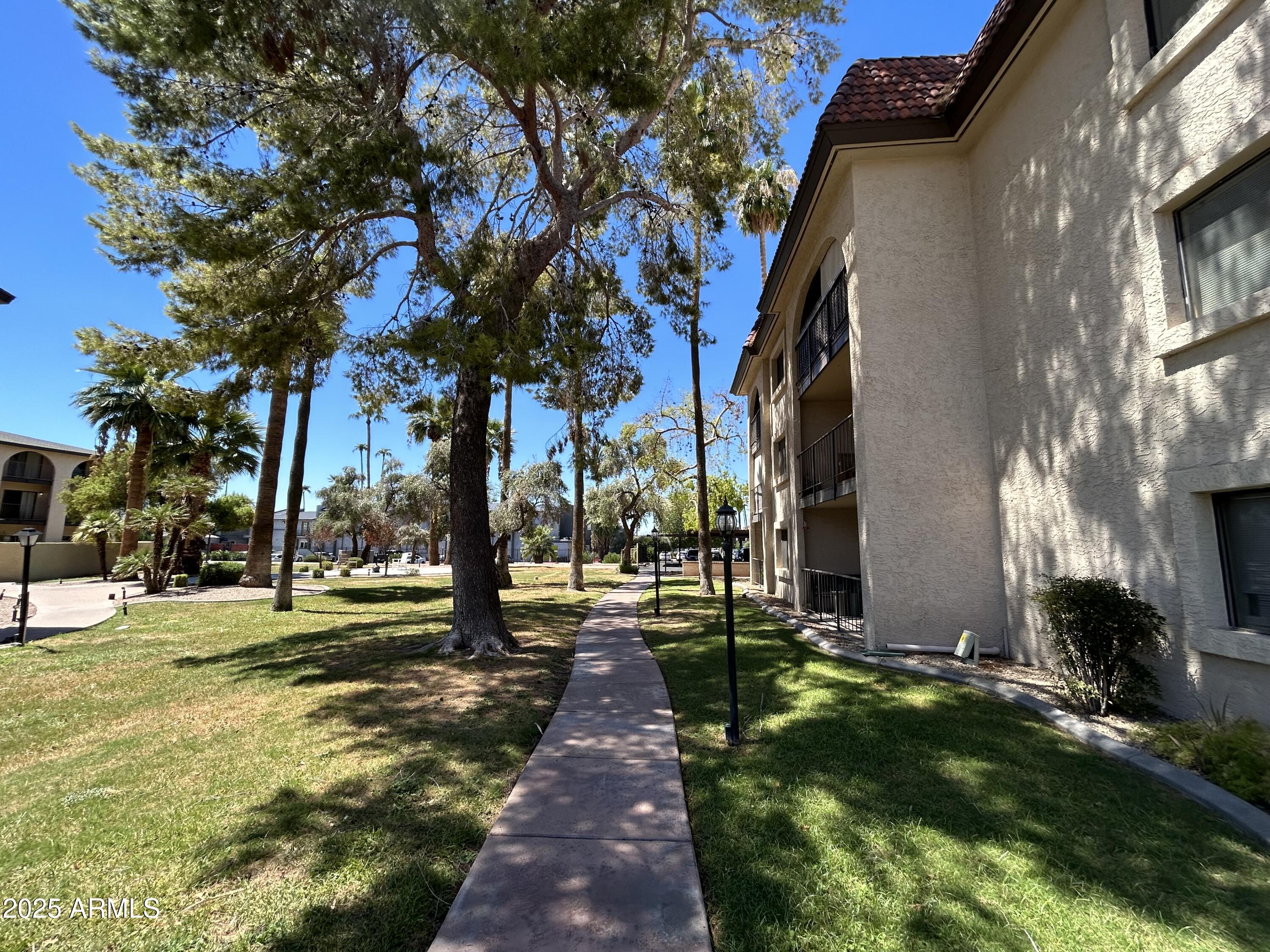 3033 East Devonshire Avenue, Unit 3008 Phoenix, AZ 85016 - Photo 9 of 11 IMG_0185