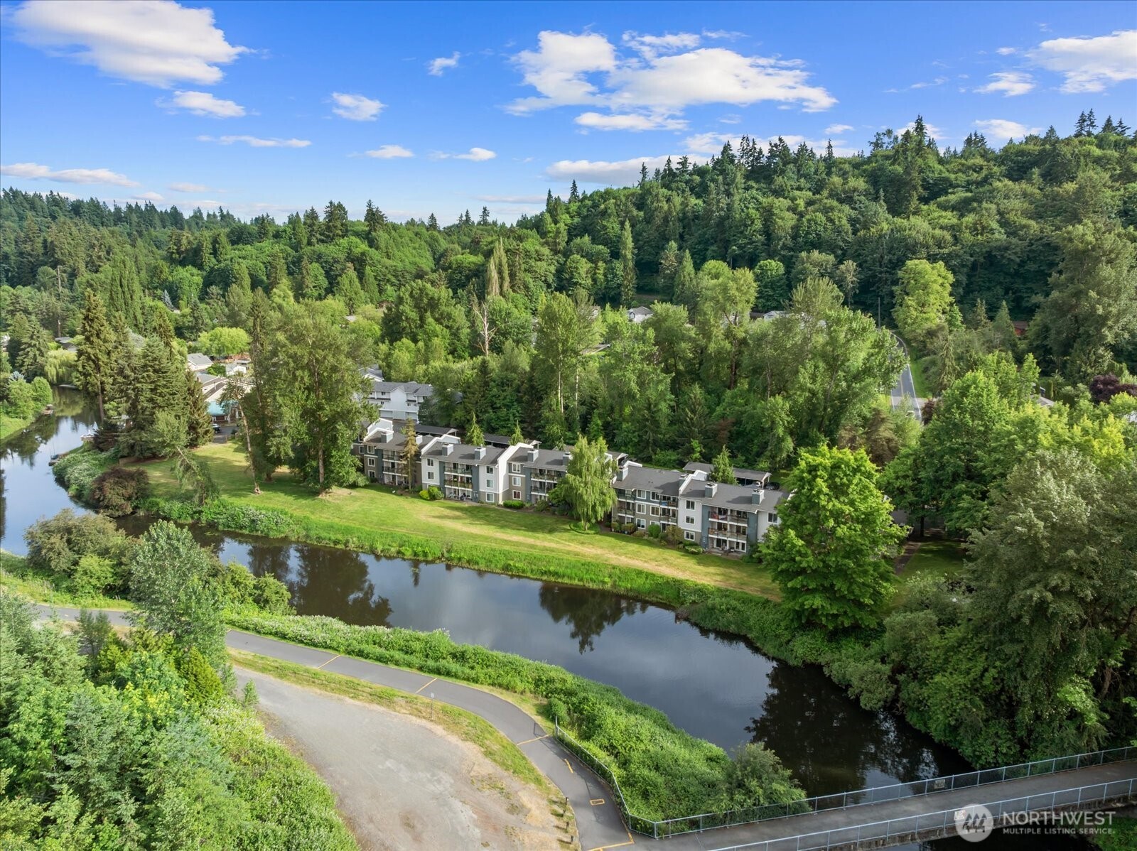 10822 East Riverside Drive, Unit A303 Bothell, WA 98011 - Photo 33 of 35