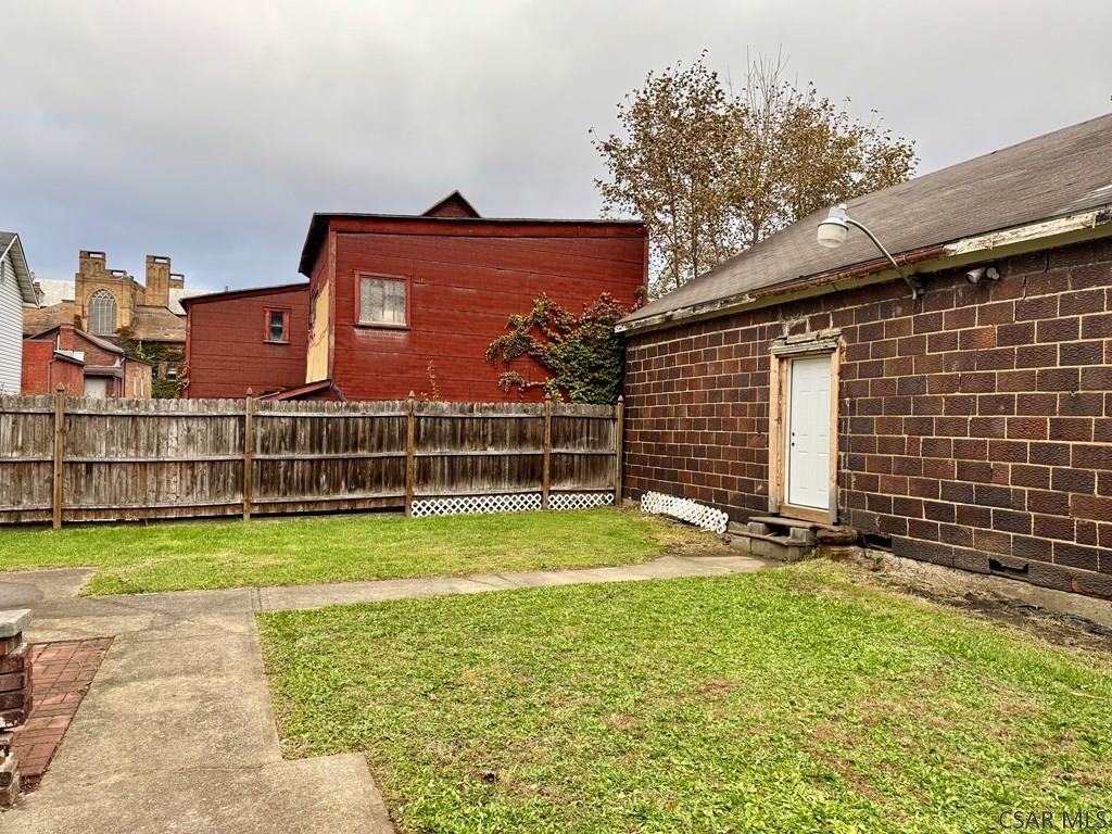 123 Singer Street Johnstown, PA 15901 - Photo 7 of 96