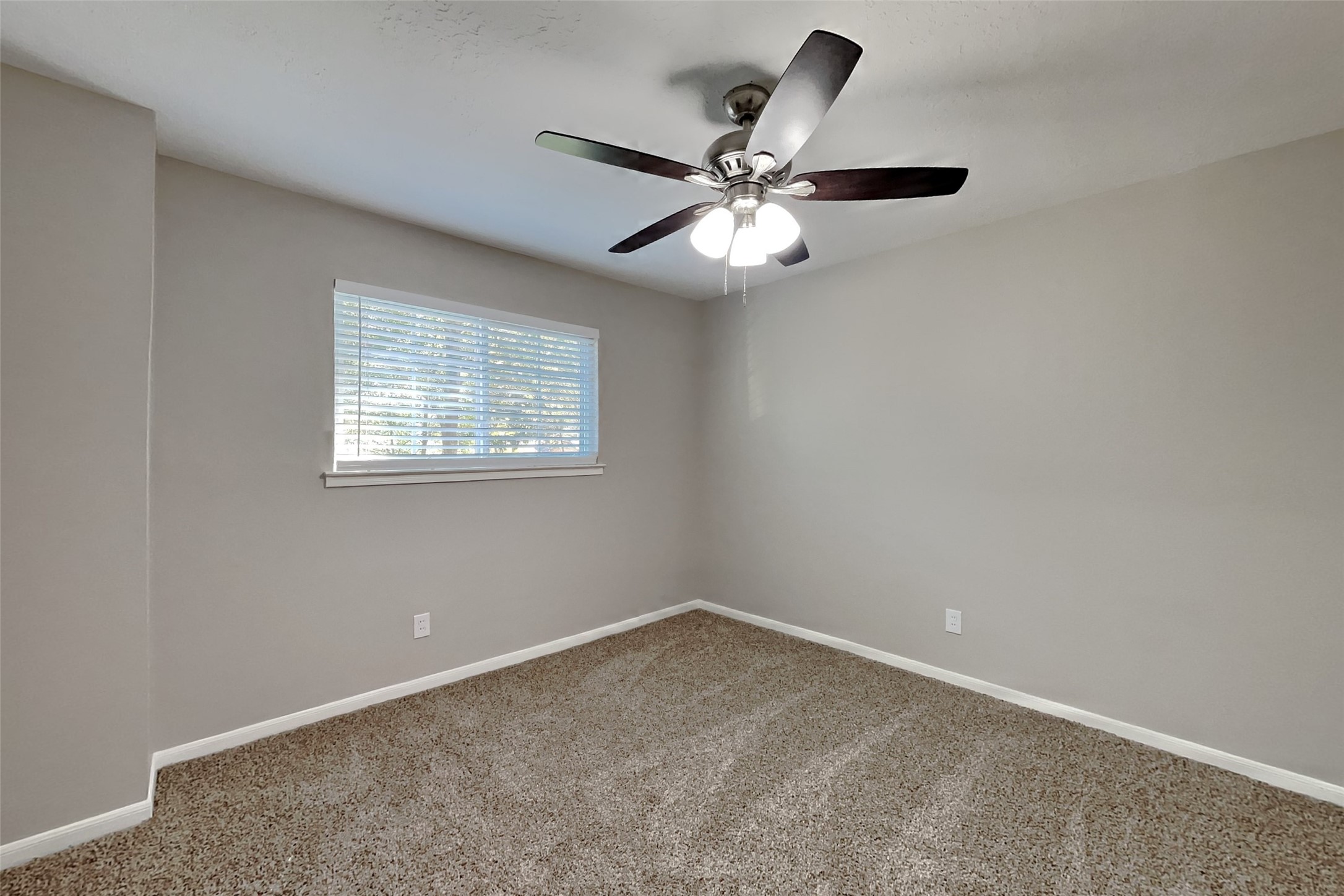 505 South Rivershire Drive Conroe, TX 77304 - Photo 12 of 23 Gallery Image 12
