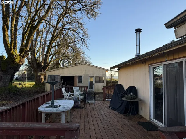a view of outdoor space yard and patio