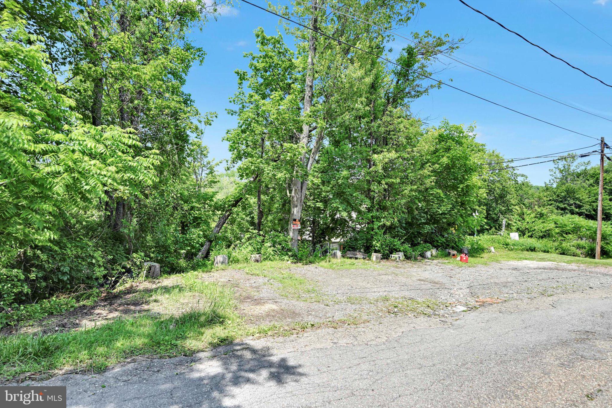 1 Golf Road Barnesville, PA 18214 - Photo 11 of 11 Gallery Image 11