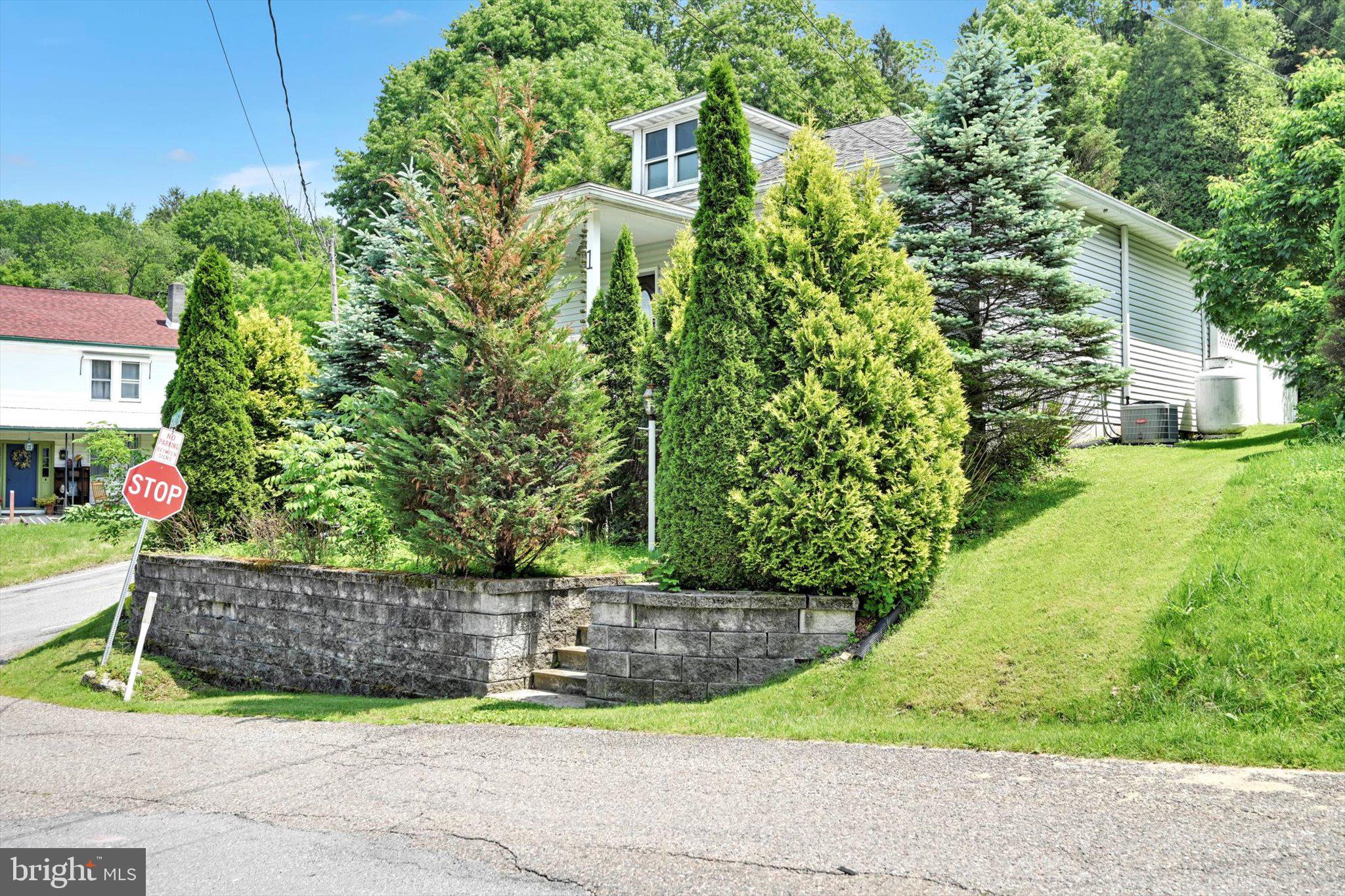 1 Golf Road Barnesville, PA 18214 - Photo 3 of 11 Gallery Image 3