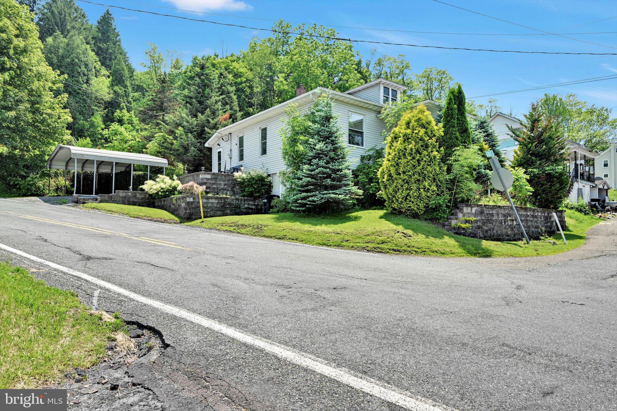 1 Golf Road Barnesville, PA 18214 - Photo 9 of 11 Gallery Image 9