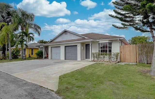 5724 Boynton Cove Way Boynton Beach, FL 33437 - Photo 2 of 16 IMG_8788