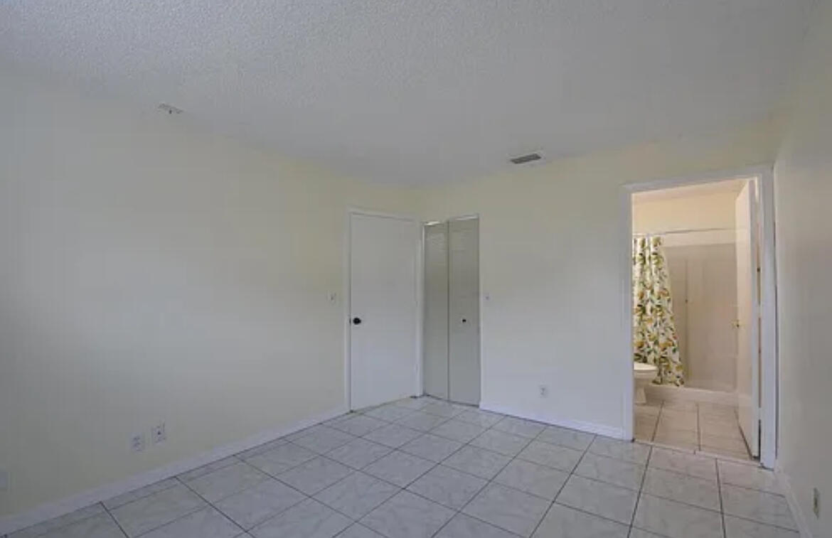 5724 Boynton Cove Way Boynton Beach, FL 33437 - Photo 9 of 16 IMG_8797