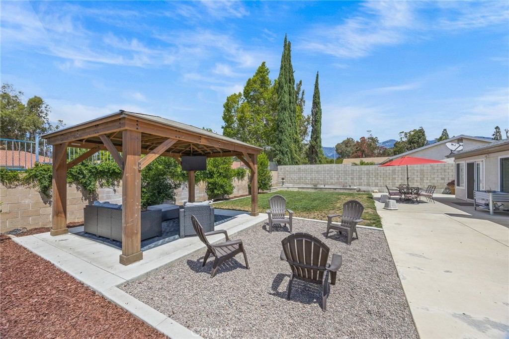 8244 Avenida Leon Rancho Cucamonga, CA 91730 - Photo 25 of 43
