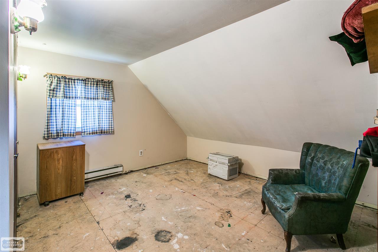 12990 Hough Road Memphis, MI 48041 - Photo 14 of 17 31341066-13.JPG