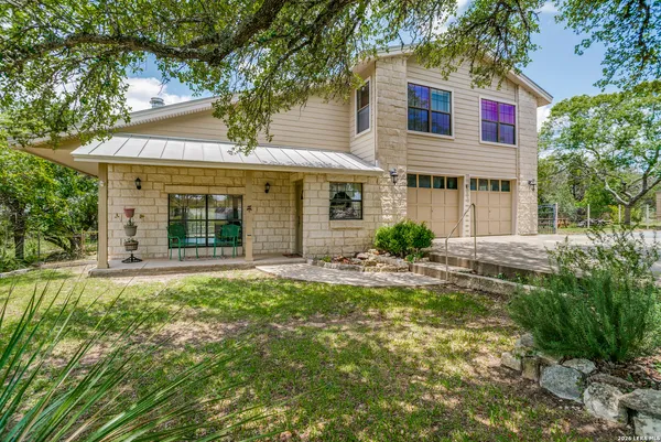 $600,000 | 405 Lakeside Circle, Boerne, TX 78006