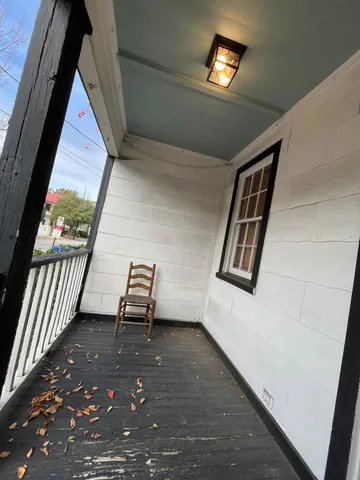 $2,400 | 160 Coming Street, Charleston, SC 29403