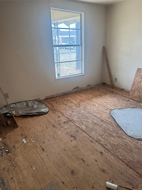 316 West Alley Street Perrin, TX 76486 - Photo 10 of 18 2nd bedroom