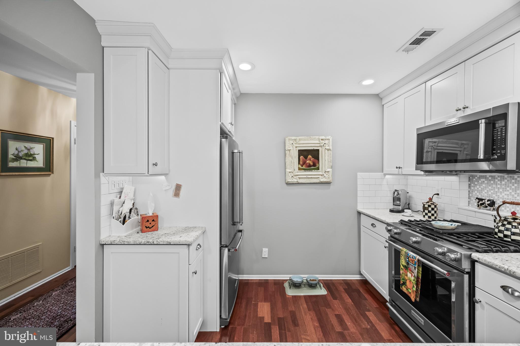 384 Inverness Court Mount Laurel, NJ 08054 - Photo 17 of 32