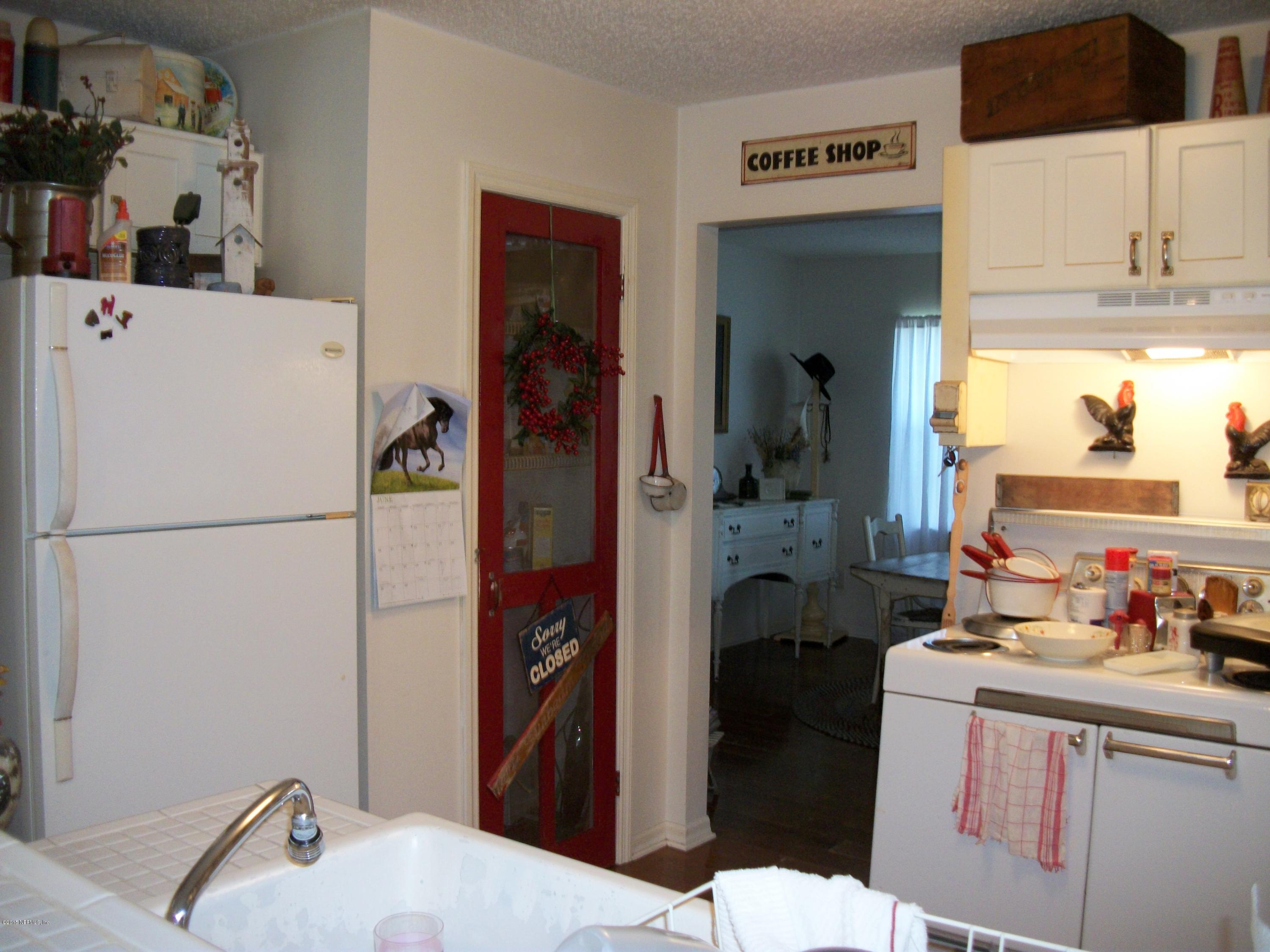 8218 Plantation Road Macclenny, FL 32063 - Photo 16 of 37 KITCHEN