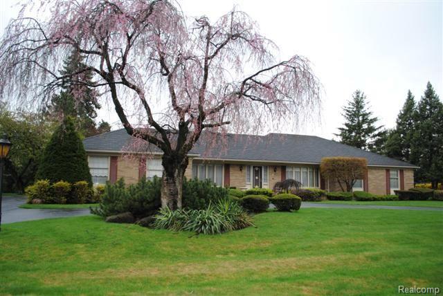 32411 Scottsdale Road Farmington, MI 48334 - Photo 1 of 5 SCOTTSDALE