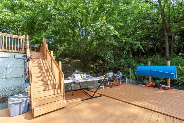 $480,000 | 321 West Sugar Lake Drive, Mound City, KS 66056