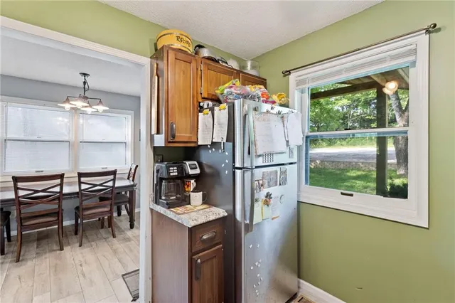 $480,000 | 321 West Sugar Lake Drive, Mound City, KS 66056