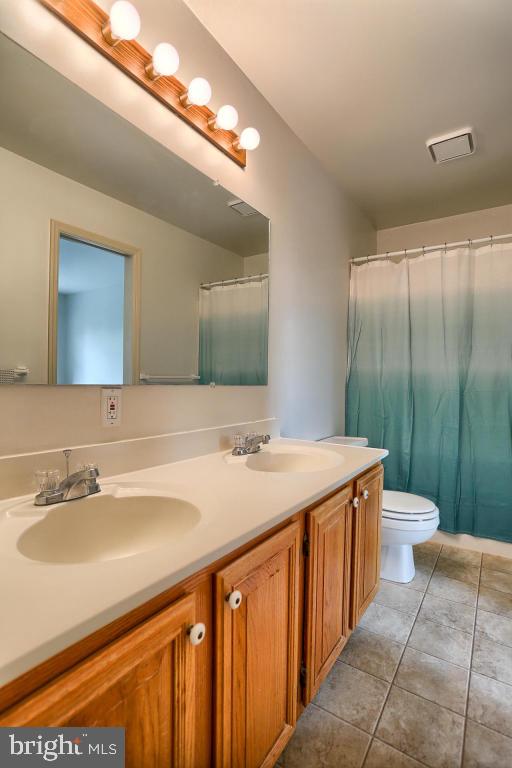 28 Laurie Lane Lititz, PA 17543 - Photo 13 of 19 Gallery Image 13