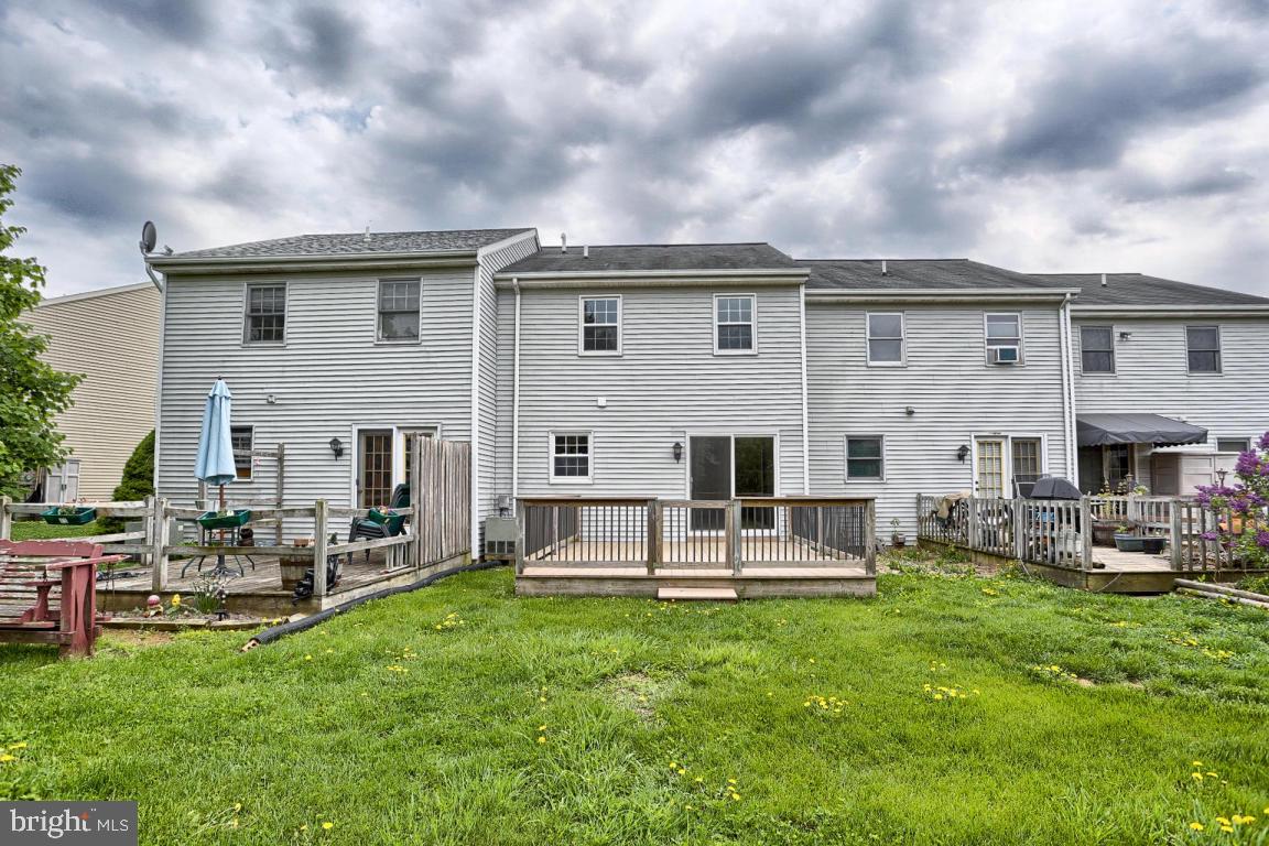 28 Laurie Lane Lititz, PA 17543 - Photo 18 of 19 Gallery Image 18