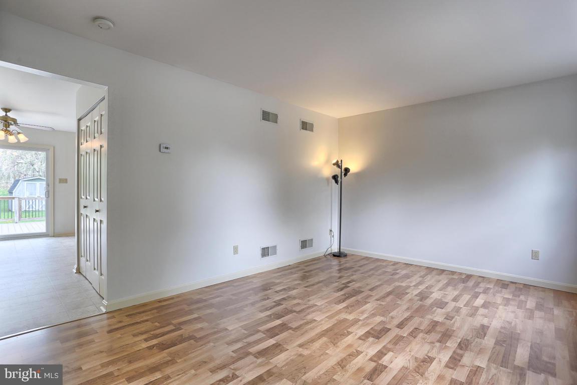 28 Laurie Lane Lititz, PA 17543 - Photo 5 of 19 Gallery Image 5