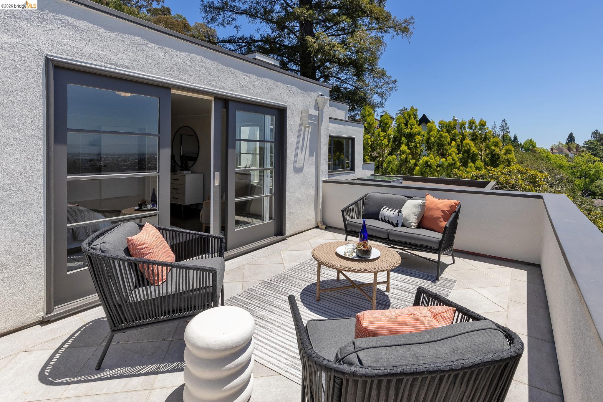110 Somerset Road Piedmont, CA 94611 - Photo 37 of 82
