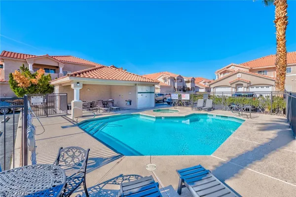 $1,650 | 3327 Erva Street, Unit 204, Las Vegas, NV 89117