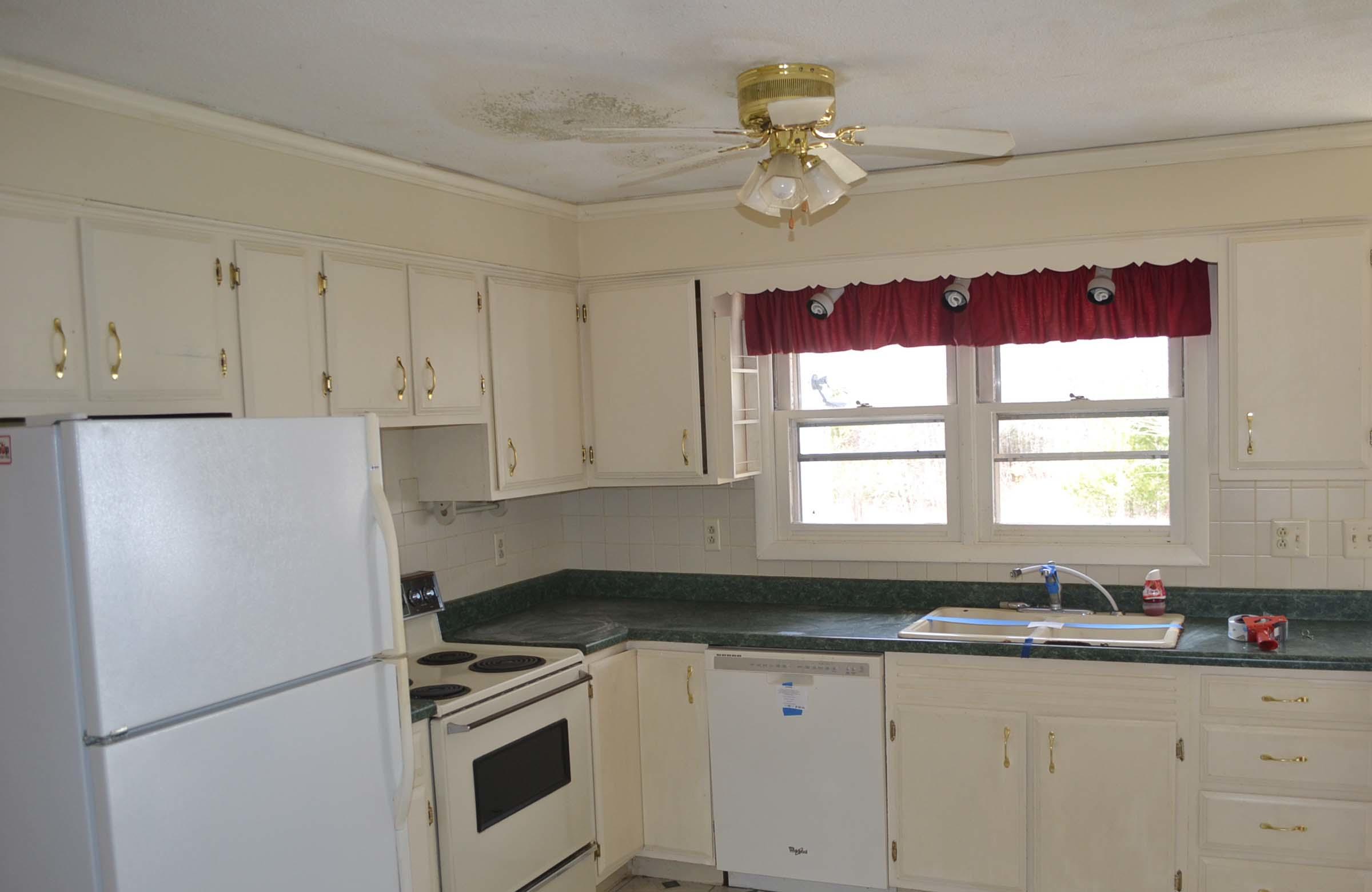 1536 Mariaville Road Ellsworth, ME 04605 - Photo 7 of 13 5 Kitchen