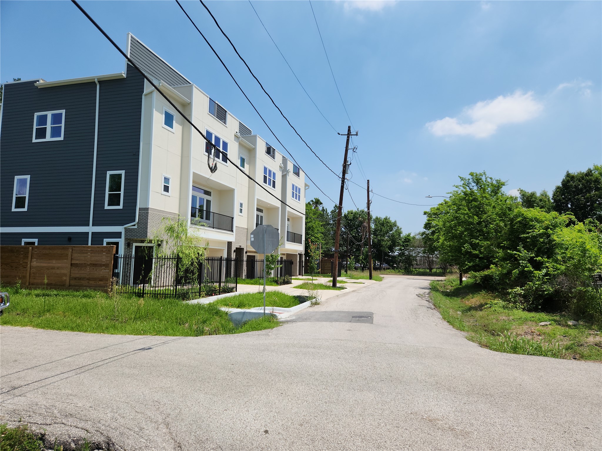 2101 Briley Street Houston, TX 77004 - Photo 2 of 7 a view of a building with a yard