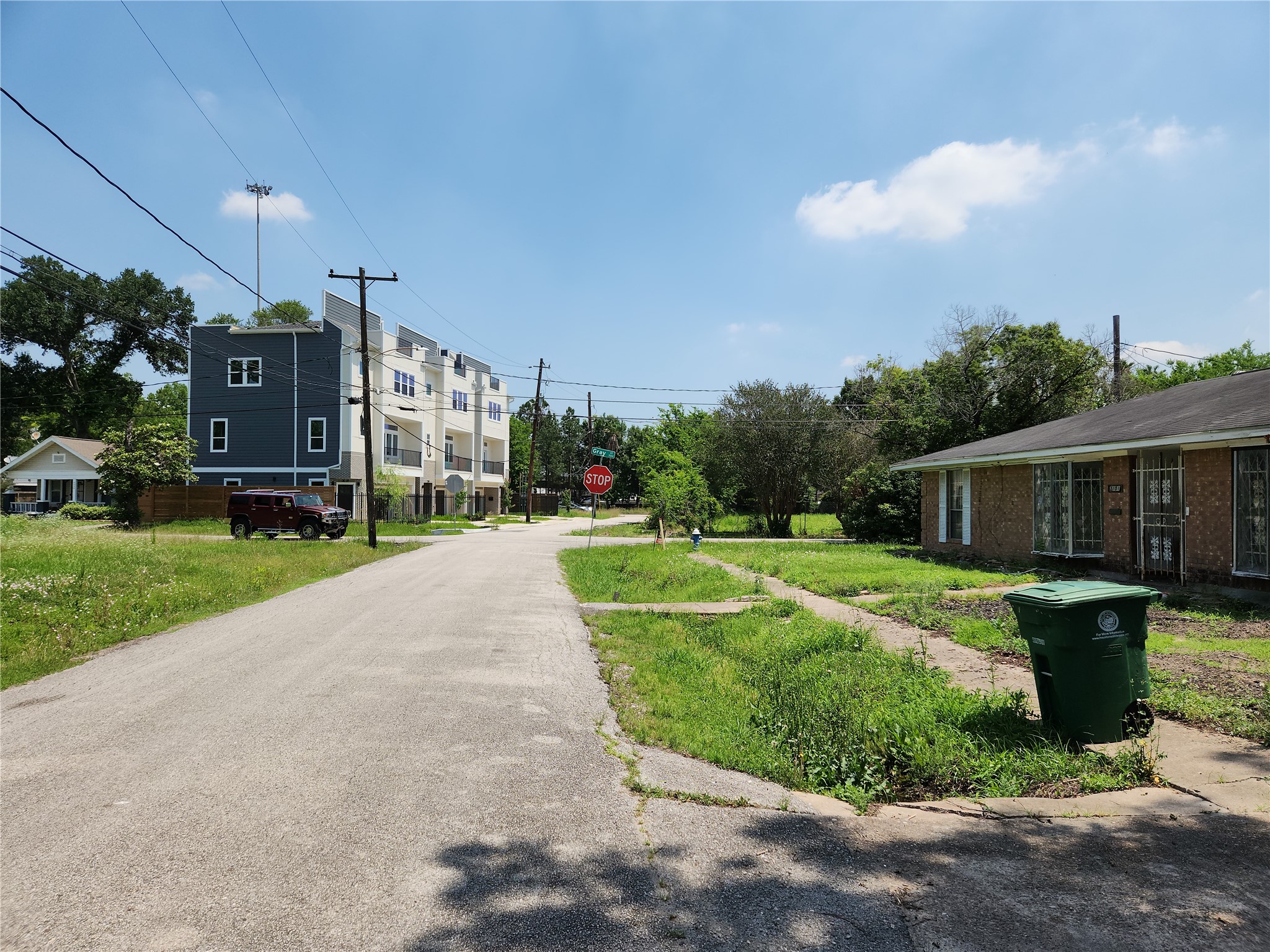 2101 Briley Street Houston, TX 77004 - Photo 7 of 7 a view of a house with backyard and a patio
