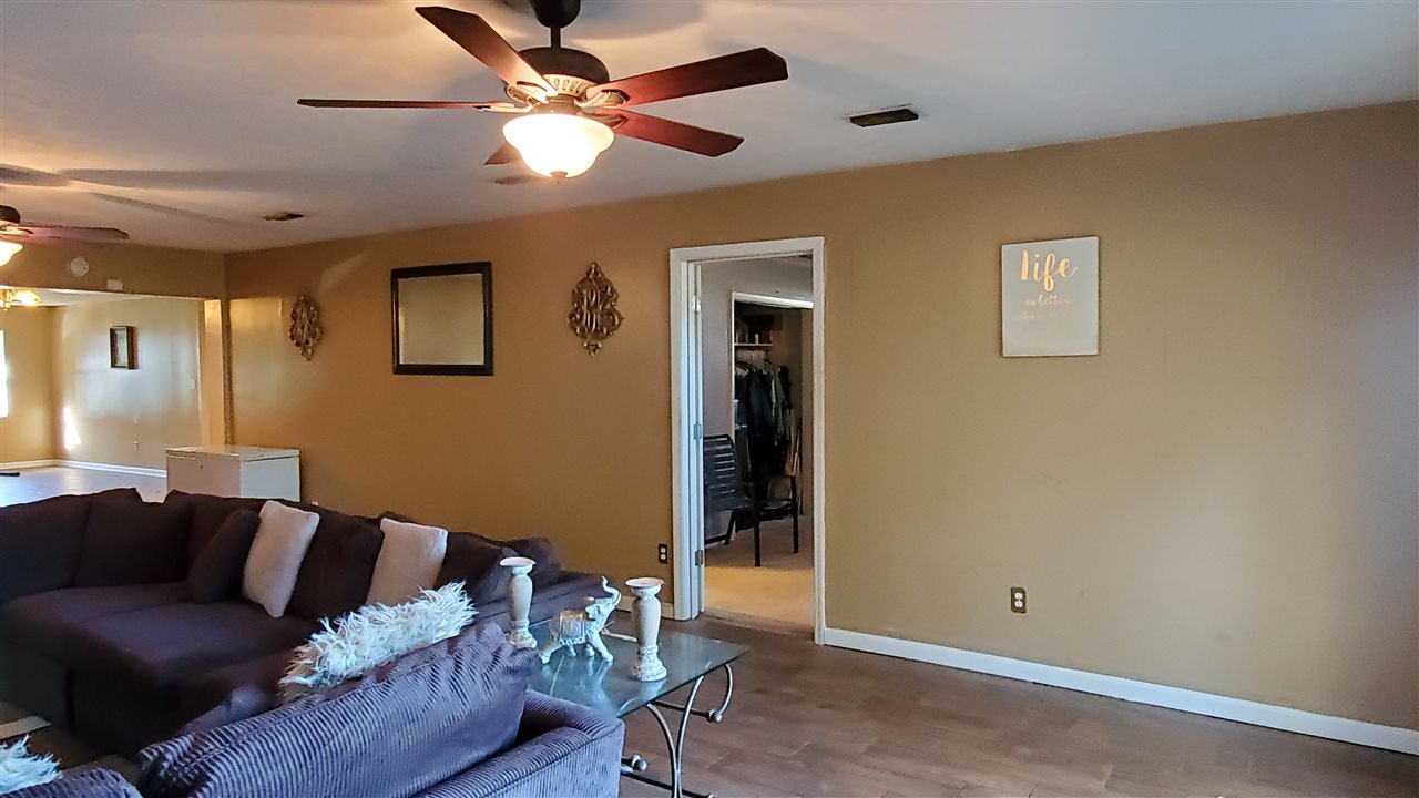2412 Oxford Road Tallahassee, FL 32304 - Photo 15 of 24