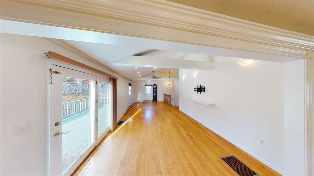 32 Boston Avenue Worcester, MA 01604 - Photo 10 of 26 Gallery Image 10