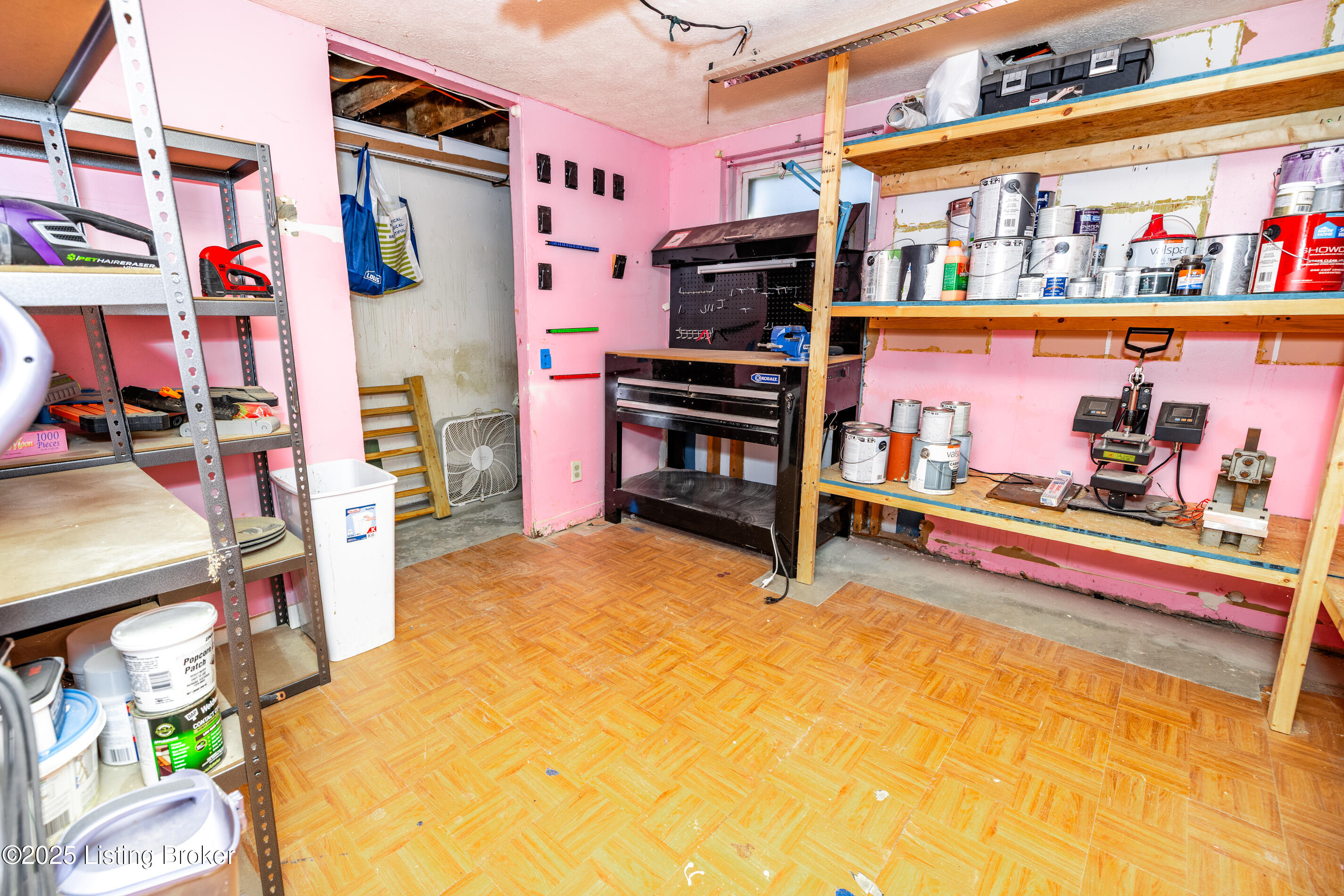 4812 Valla Road Louisville, KY 40213 - Photo 20 of 27 BO0A6367