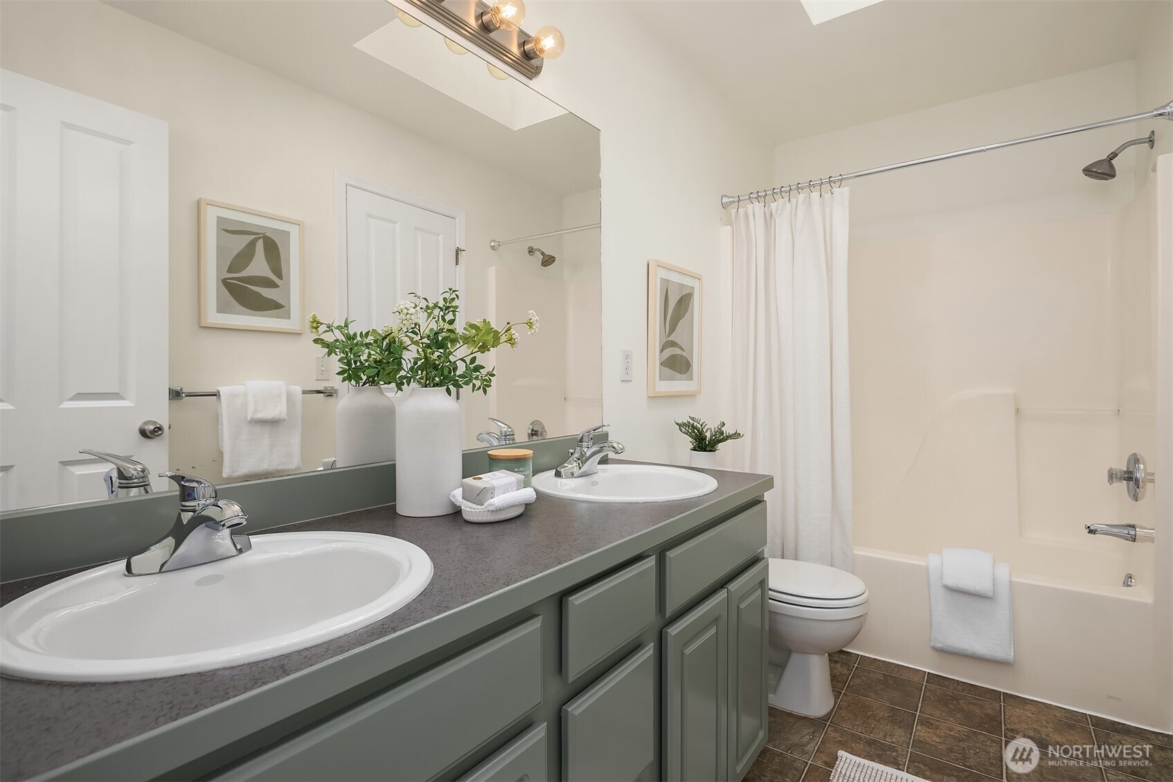 3932 South Lucile Street Seattle, WA 98118 - Photo 15 of 24