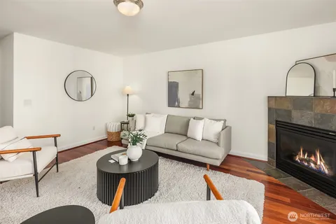 $795,000 | 3932 South Lucile Street, Seattle, WA 98118