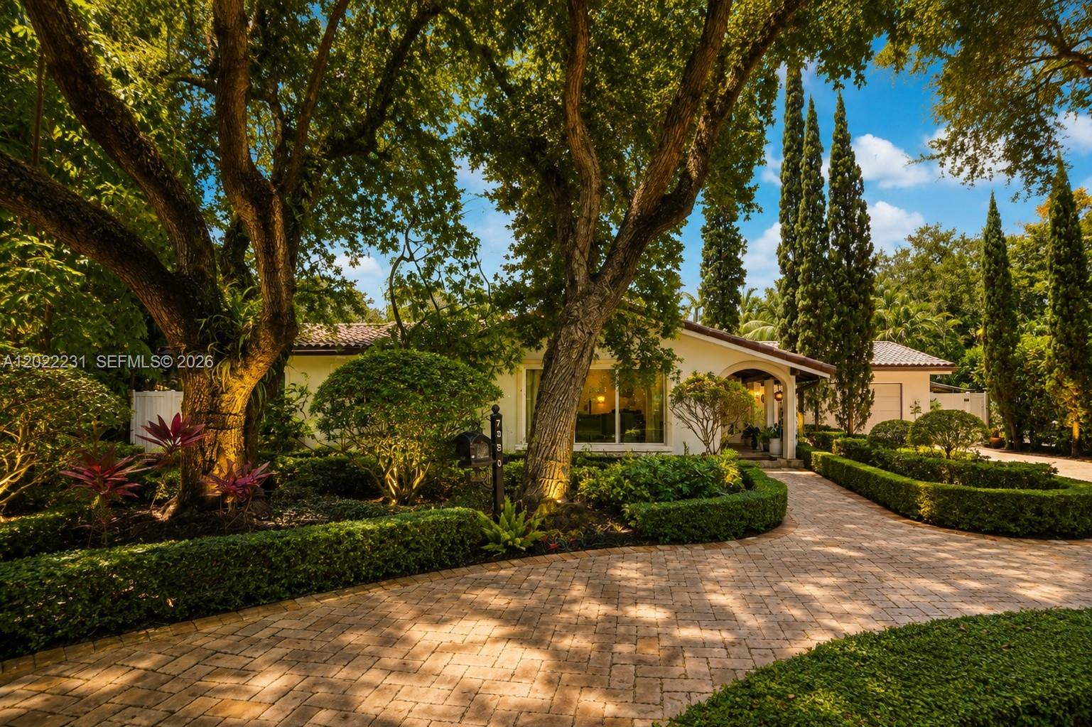 7980 School House Road Miami, FL 33143 - Photo 19 of 27 Gallery Image 19