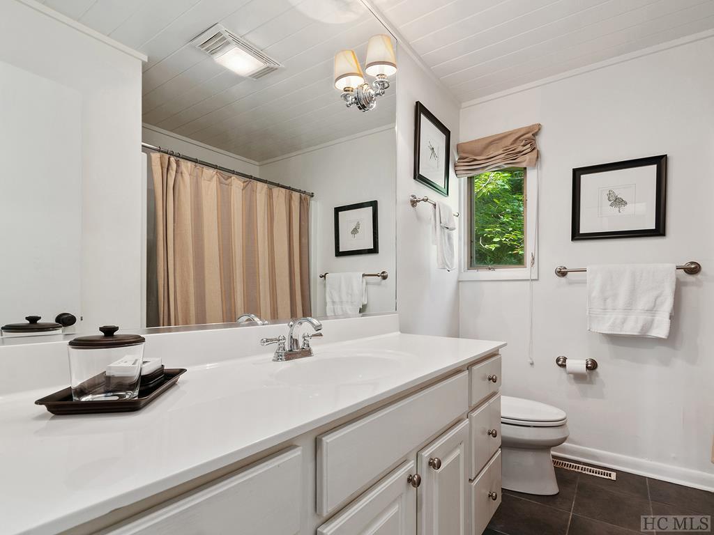 222 Heaton Forest Road Cashiers, NC 28717 - Photo 12 of 13 Gallery Image 12