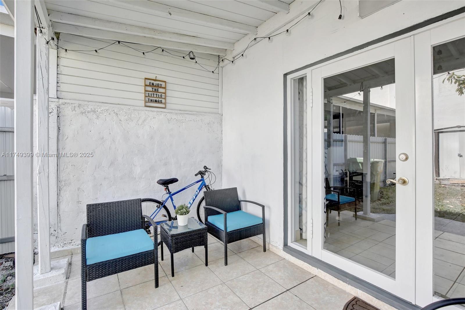 1945 West 72nd Street Hialeah, FL 33014 - Photo 20 of 24 a living room with furniture