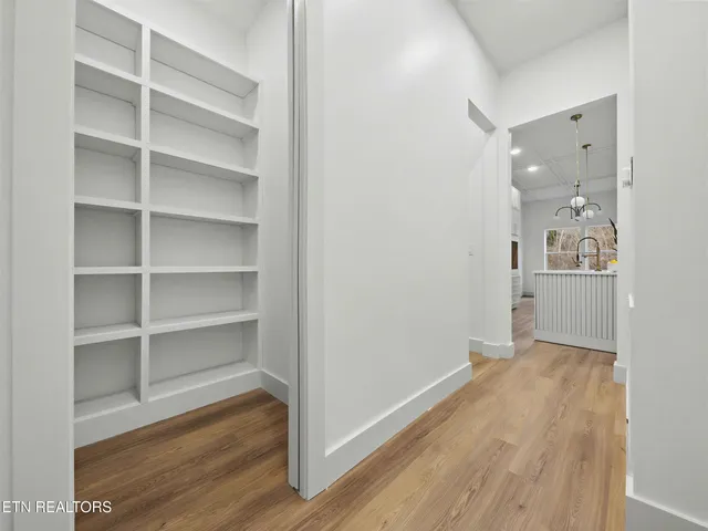 $699,999 | 1904 Amherst Road, Knoxville, TN 37909