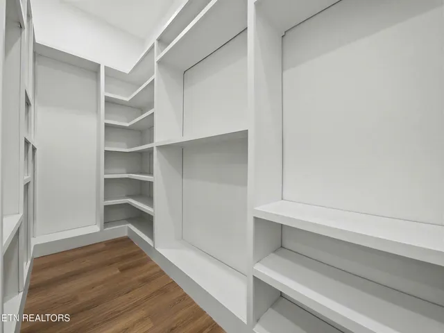 $699,999 | 1904 Amherst Road, Knoxville, TN 37909