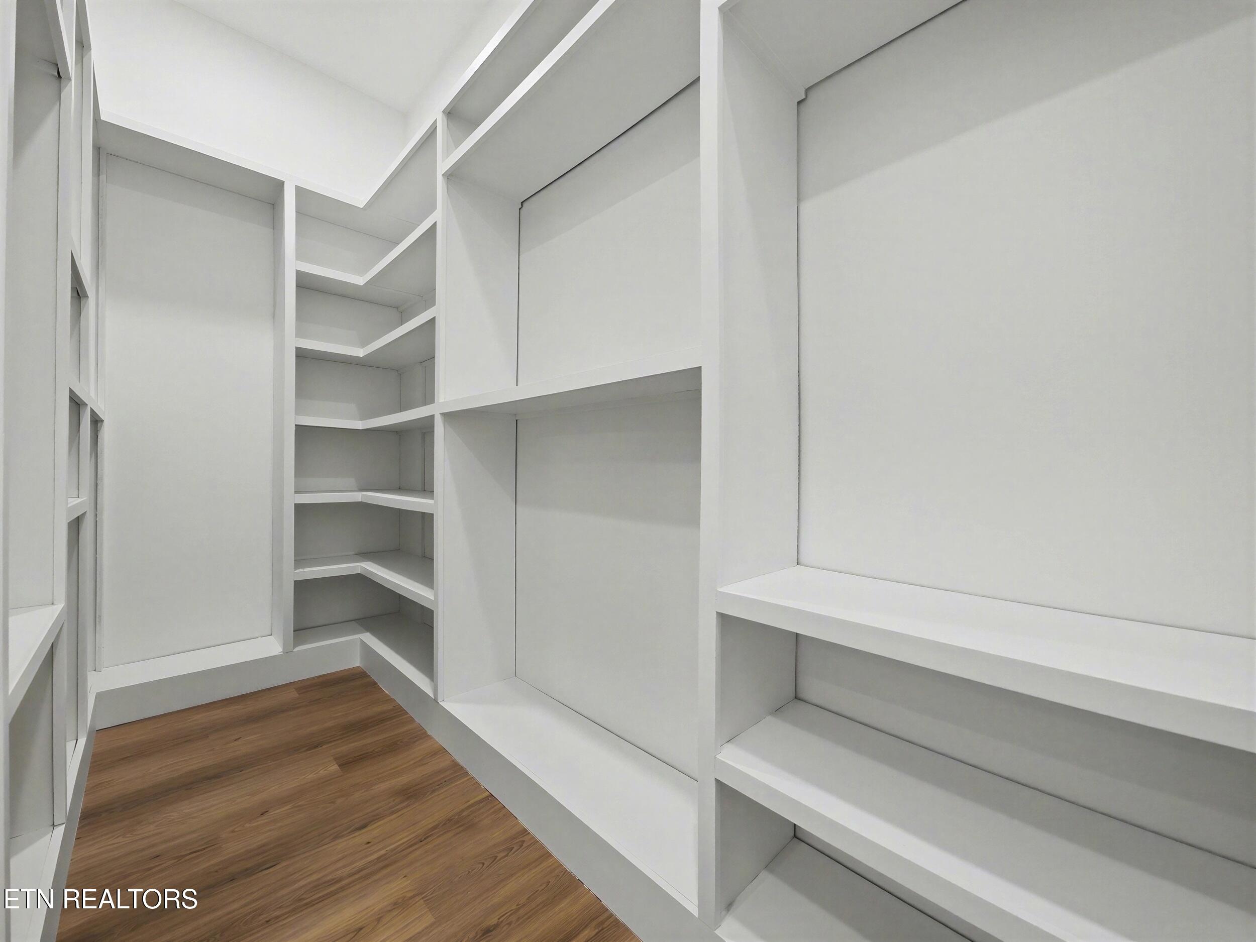 1904 Amherst Road Knoxville, TN 37909 - Photo 15 of 50 11_10