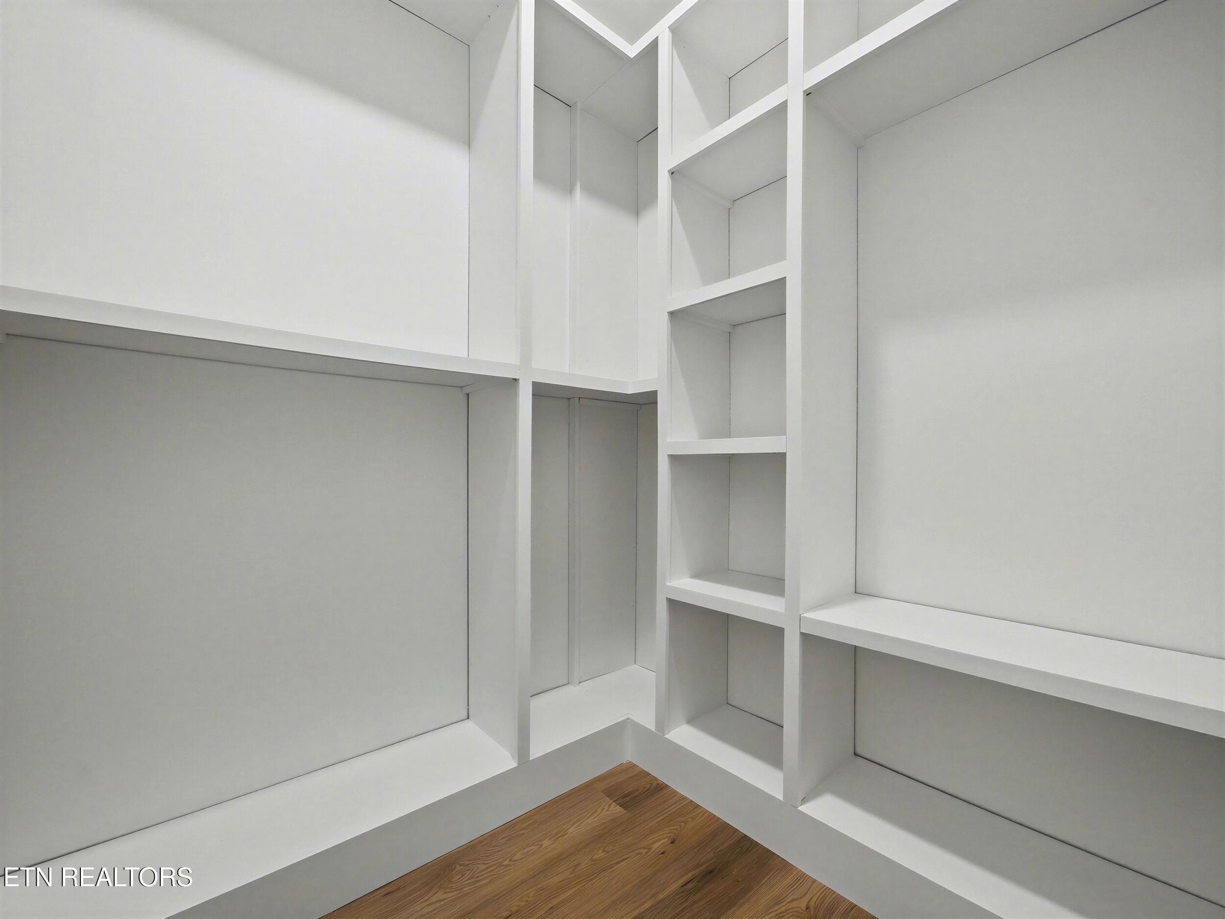 1904 Amherst Road Knoxville, TN 37909 - Photo 24 of 50 34_29