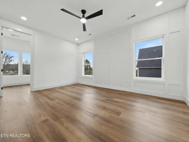 $699,999 | 1904 Amherst Road, Knoxville, TN 37909