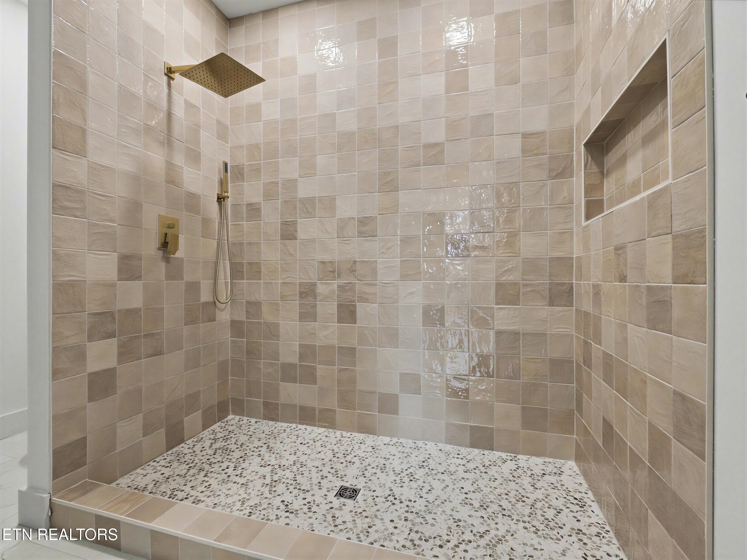 1904 Amherst Road Knoxville, TN 37909 - Photo 29 of 50 38_36