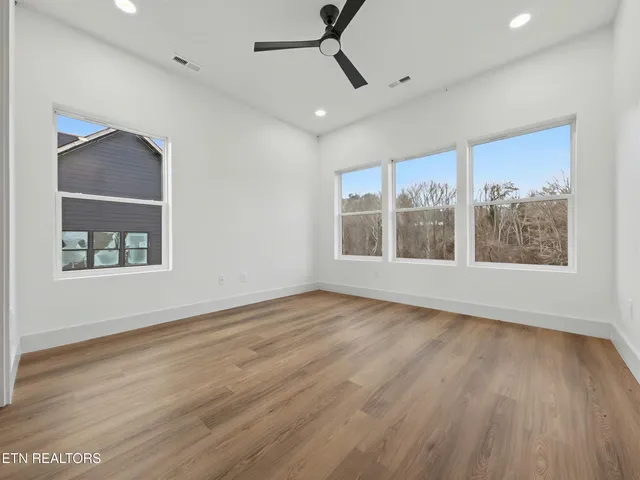 $699,999 | 1904 Amherst Road, Knoxville, TN 37909