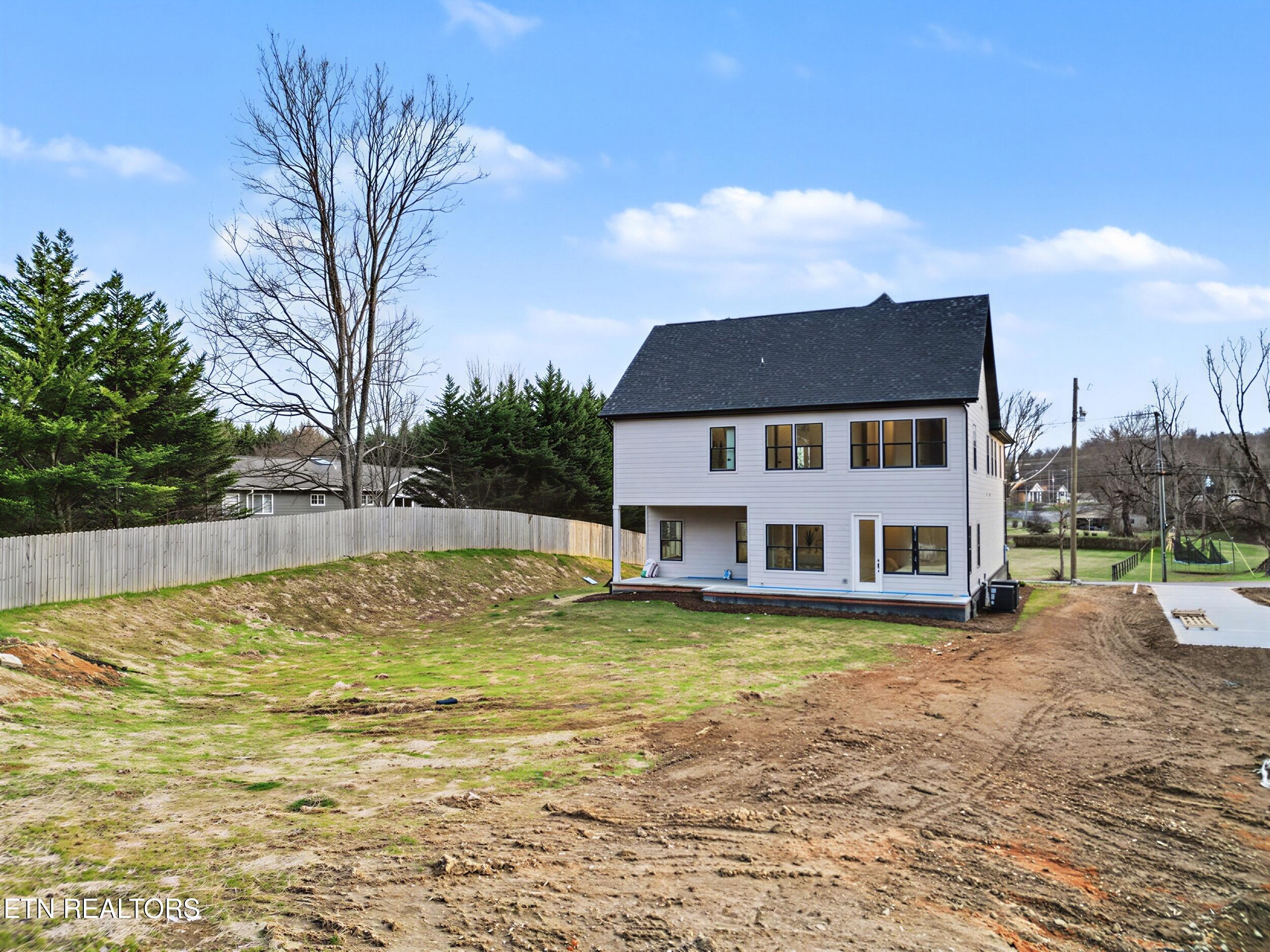 1904 Amherst Road Knoxville, TN 37909 - Photo 50 of 50 50_50