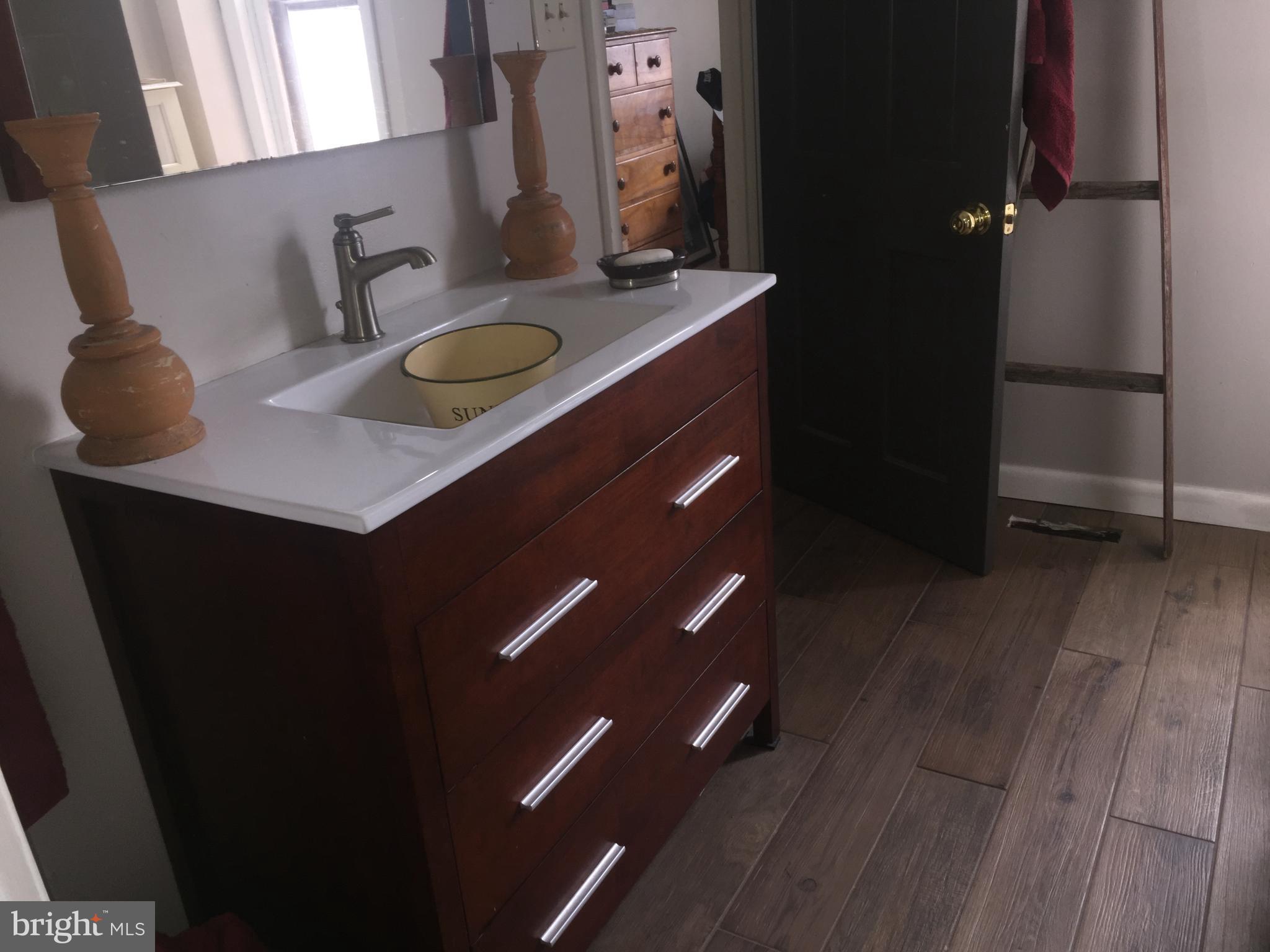 761 Ramsay Street Baltimore, MD 21230 - Photo 18 of 19 Full bath