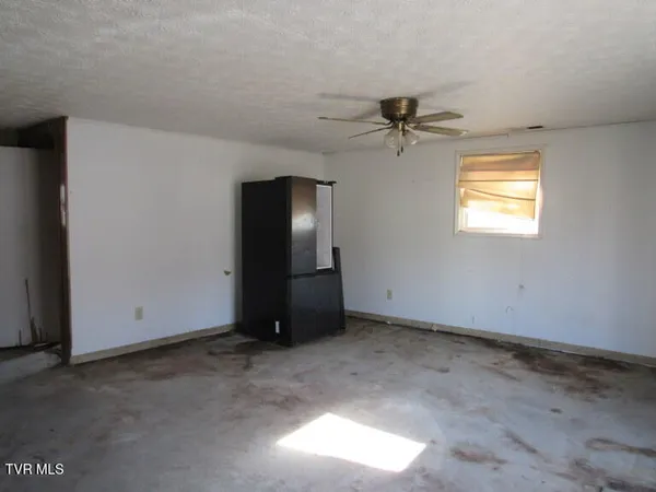 $75,000 | 301 Rose Hill Drive, Rose Hill, VA 24281