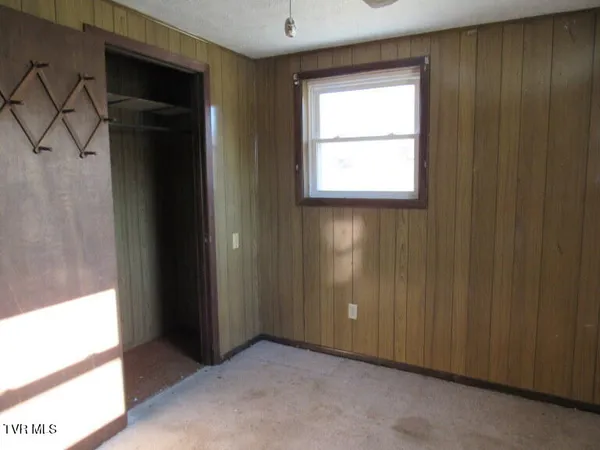 $75,000 | 301 Rose Hill Drive, Rose Hill, VA 24281