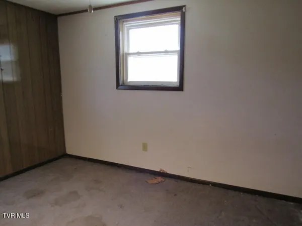 $75,000 | 301 Rose Hill Drive, Rose Hill, VA 24281