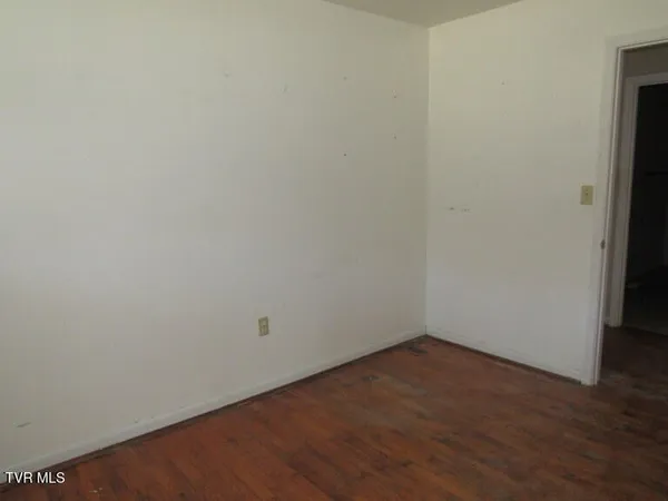 $75,000 | 301 Rose Hill Drive, Rose Hill, VA 24281