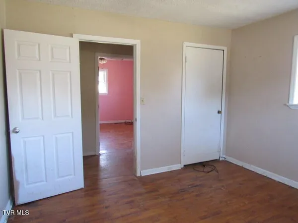 $75,000 | 301 Rose Hill Drive, Rose Hill, VA 24281